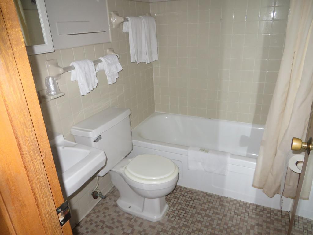 2nd Street Inn&Suites Rochester Zimmer foto